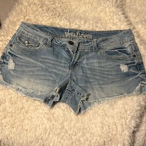 Jean shorts with cute pockets